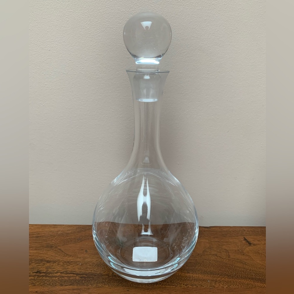 New Mikasa “Nicole” ships decanter